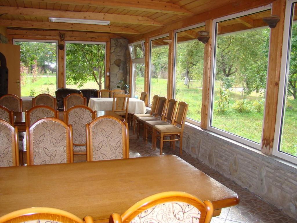 Pensiunea Agroturistica Cristal Сучевица Экстерьер фото